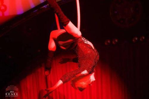 暗黑爆料在线吃 独家爆料艺术学校极品舞蹈生 吃瓜网51官网版,独家揭秘艺术学校极品舞蹈生，吃瓜网51官网版带你一探究竟